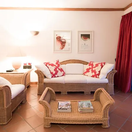 Spacious In Jardim Do Golfe • Pool Villa Quarteira
