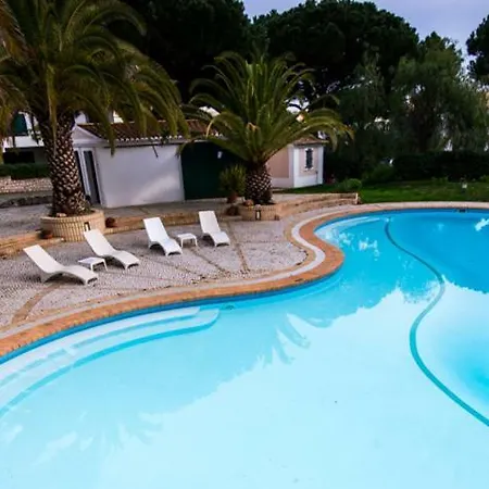 Spacious In Jardim Do Golfe • Pool Villa Quarteira