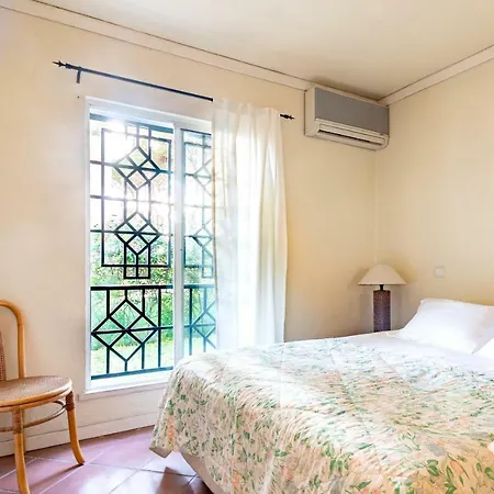 Spacious In Jardim Do Golfe • Pool Quarteira